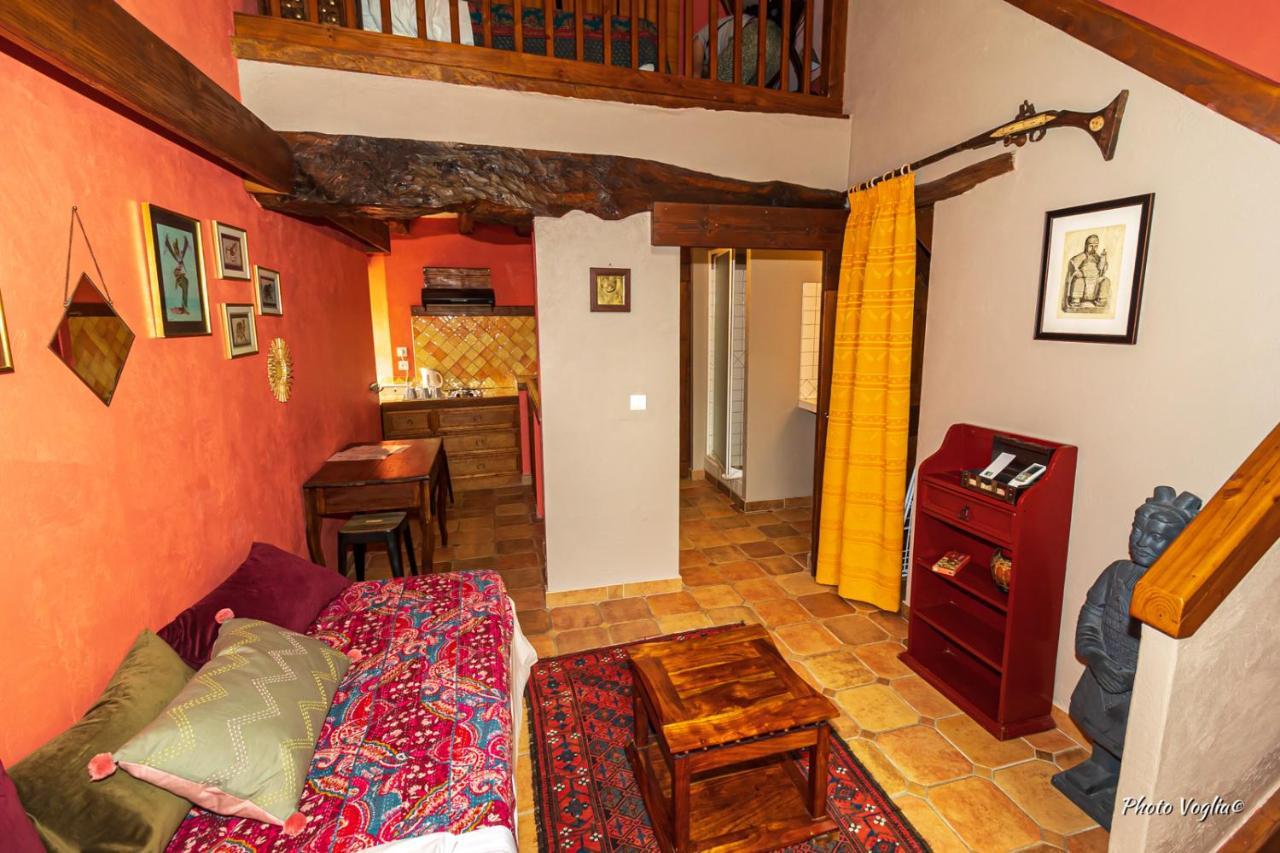 Domaine De La Juranvillerie, Gite Et Chambres D'Hotes Rigny-Usse Экстерьер фото